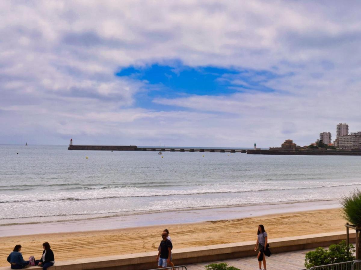 Appartement T2 Avec Balcon Et Vue Mer, 1Er Etage, Ascenseur, Tv, Cuisine Equipee - Fr-1-197-466 Les Sables-dʼOlonne Eksteriør billede